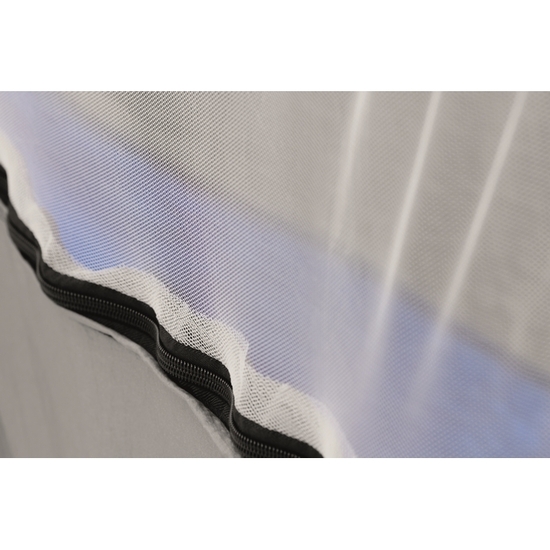 Hängematte mit Moskitonetz